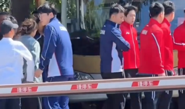 博万体育登录入口-马龙送别国乒！温瑞博依旧随队当陪练 周雨盼向周2人为王楚钦分忧